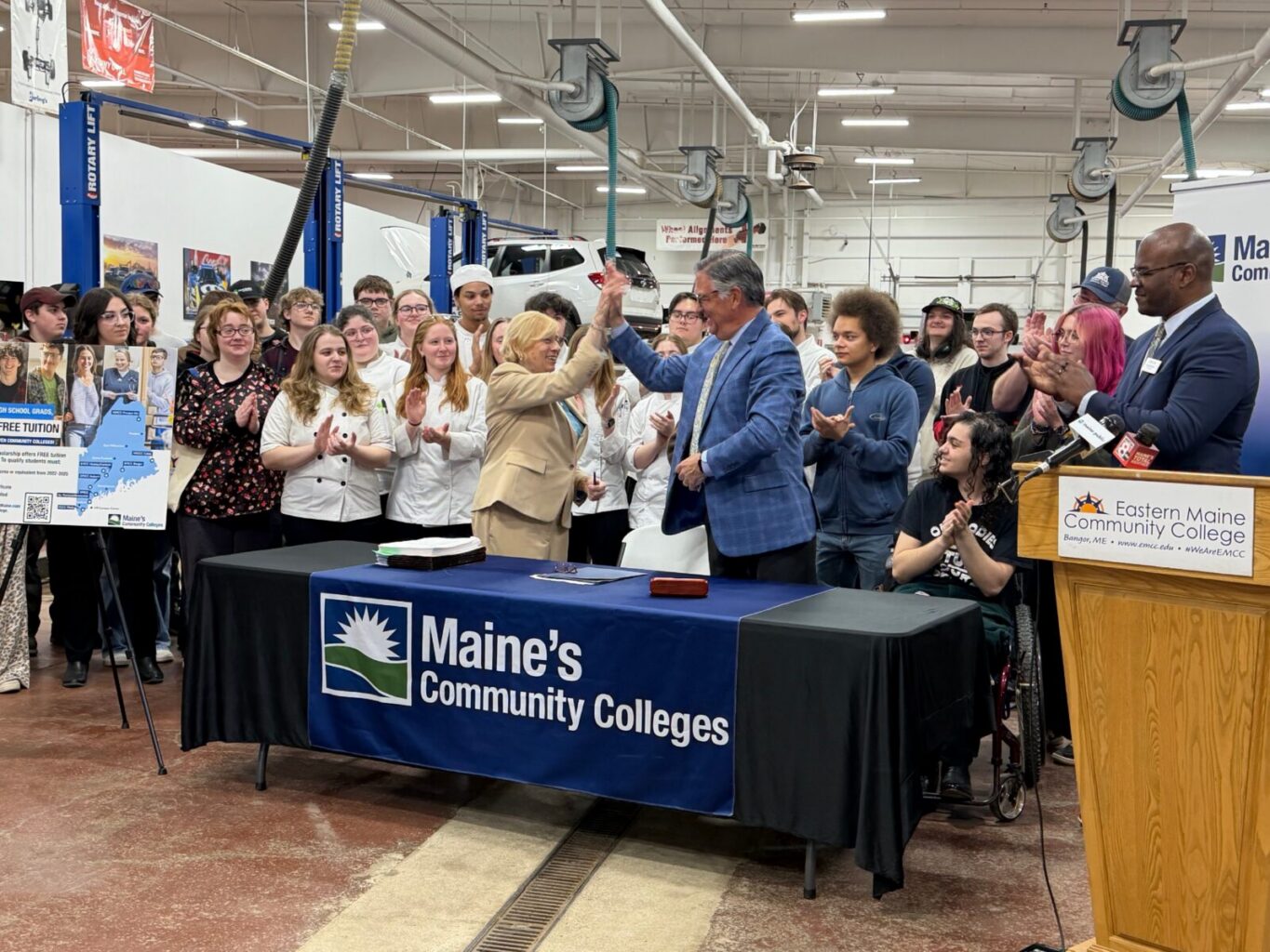 Governor Mills and President Daigler and students celebrate free college